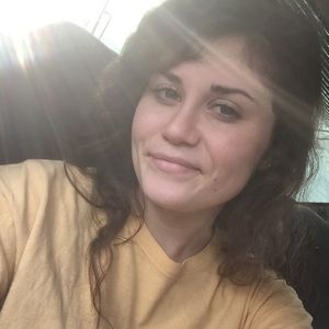 Meet your Posher, Manda